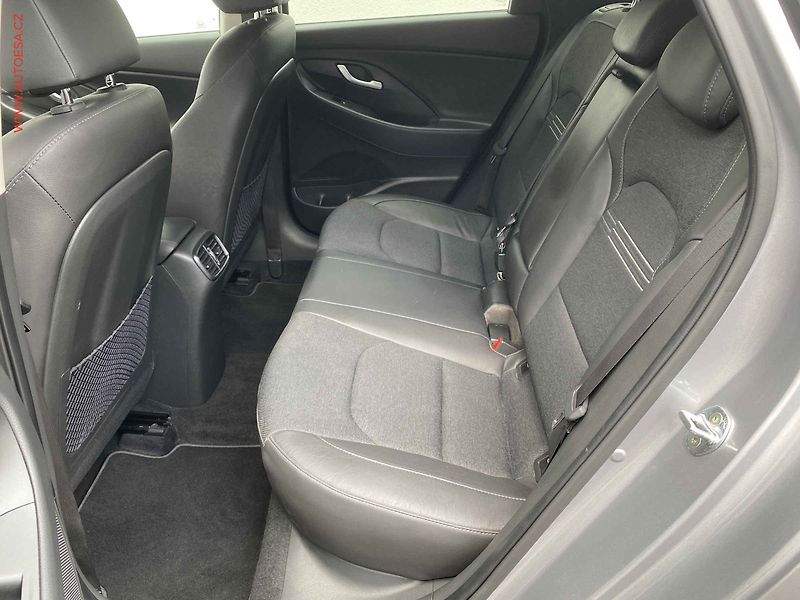 Hyundai i30 (2022) 1.5 T-GDi, ČR, Smart, AT - fotka 10 z 18