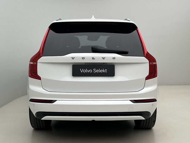 Volvo XC90 B5 AWD R-DESIGN 7 MÍST AUT - fotka 12 z 48