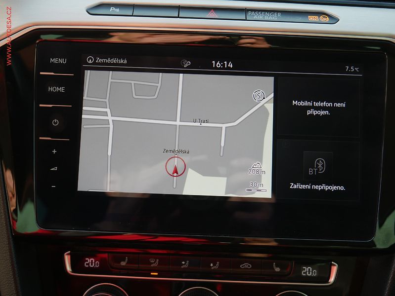 Volkswagen Passat (2018) 2.0TDi, AT, navi, masáž - fotka 12 z 19