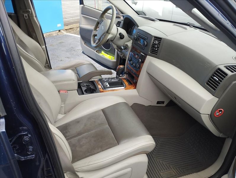 Jeep Grand Cherokee 3,0 D 160KW - fotka 8 z 18