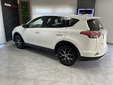 Toyota RAV4 2.5 Hybrid 4x4 AT ČR 1.MAJ.SER - náhled 8