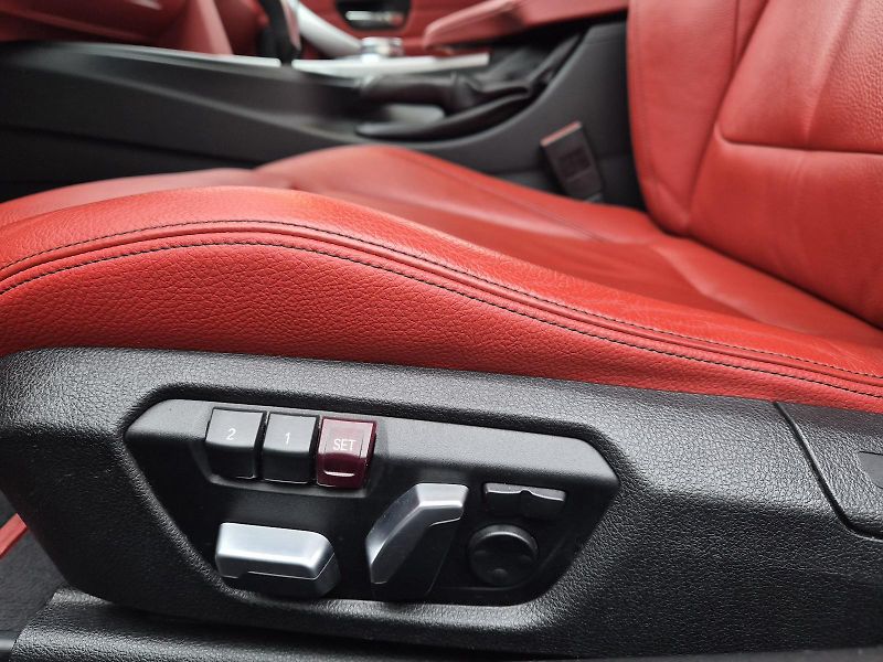BMW Řada 4 (2019) - fotka 19 z 20