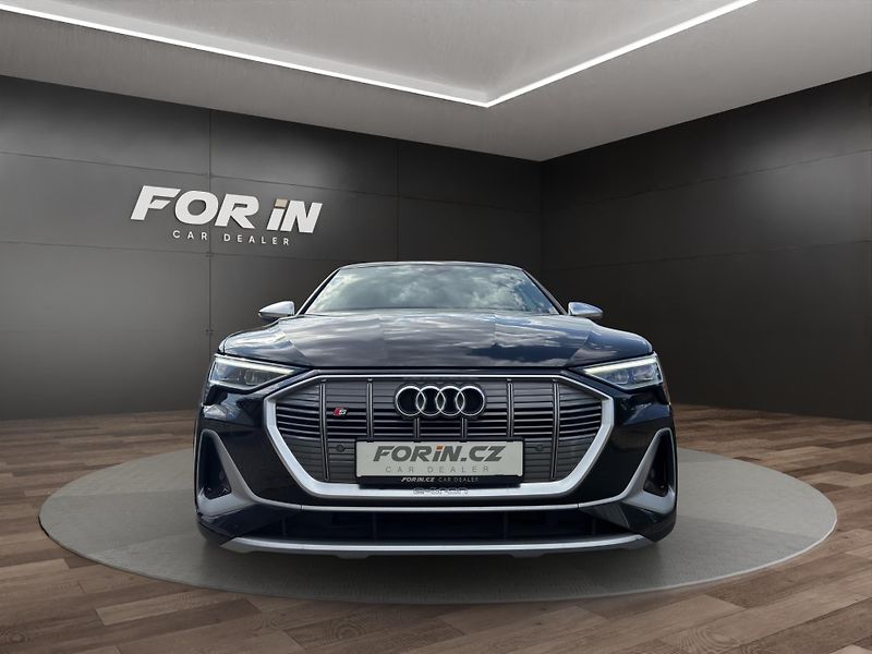 Audi e-tron (2022) ETRON-S 370KW 21 ALU - fotka 2 z 27