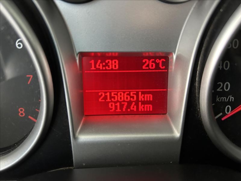 Ford Focus 1,6   SERVISKA,KLIMATIZACE - fotka 10 z 17
