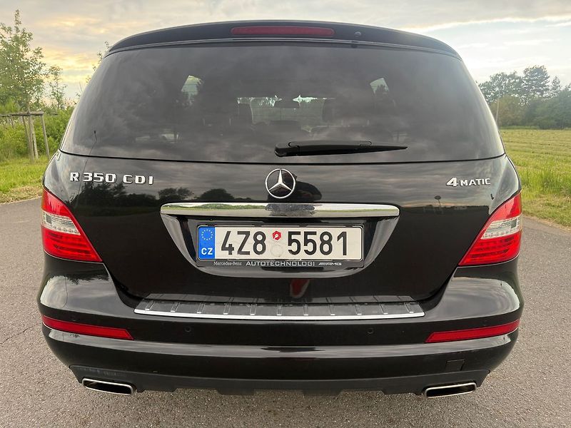 Mercedes-Benz Třídy R ELEGANCE W251 4-MATIC 350 CDI - fotka 4 z 21
