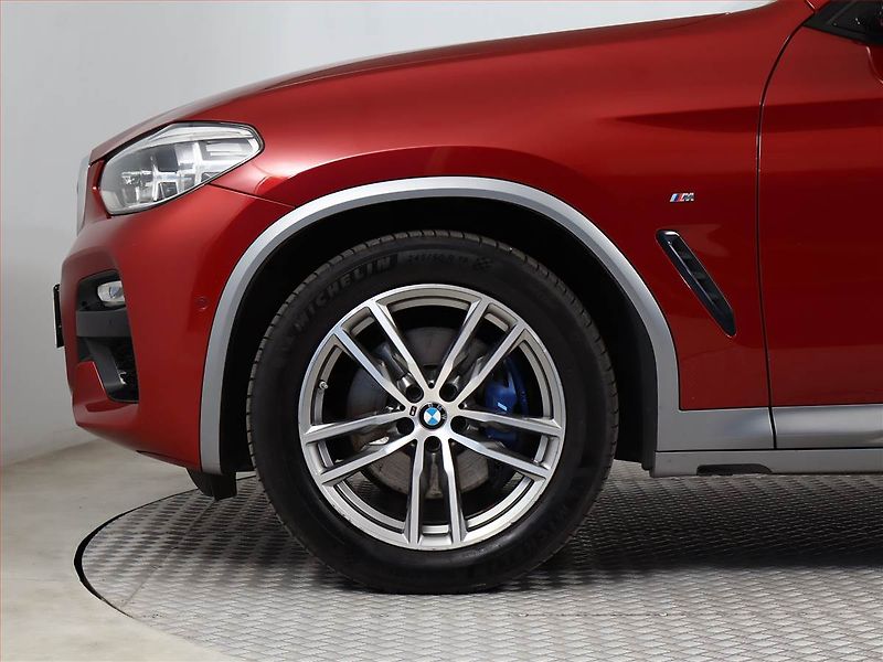 BMW X4 (2019) M Sport xDrive30d - fotka 13 z 22