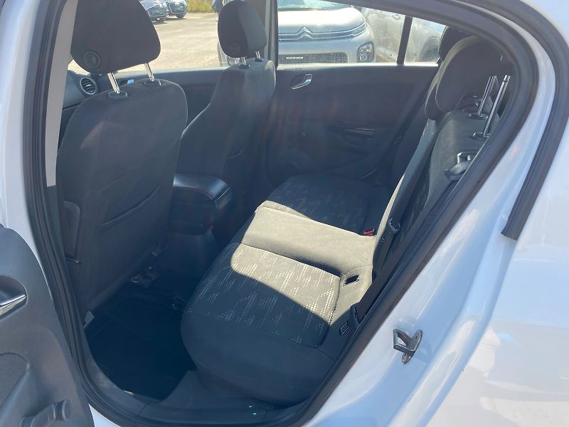Opel Corsa - fotka 7 z 13