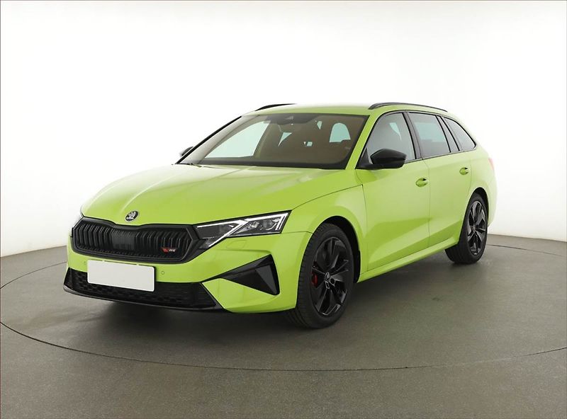 Škoda Octavia (2025) RS 2.0 TSI, ACC, Matrix - fotka 2 z 18