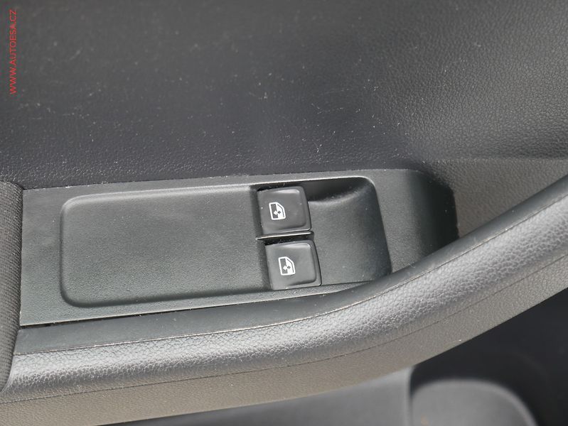 Škoda Fabia (2015) 1.2 TSi, Ambition - fotka 11 z 14