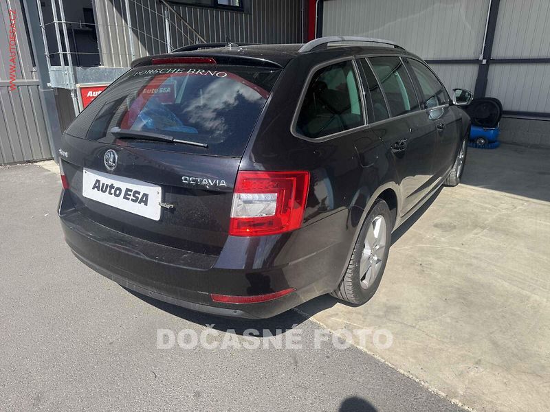 Škoda Octavia (2019) 1.6TDi, 2.maj,ČR, autoAC - fotka 2 z 3