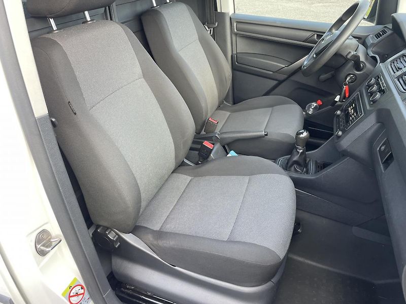 Volkswagen Caddy 2,0TDI MAXI 110kW Serviska - fotka 14 z 25