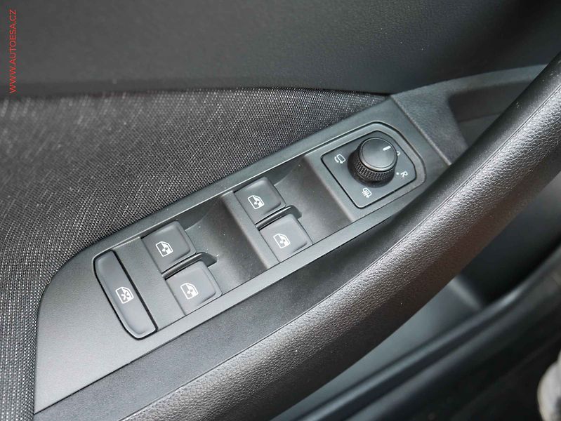 Škoda Scala (2020) 1.5TSi, 2.maj,ČR, Style, LED - fotka 11 z 21