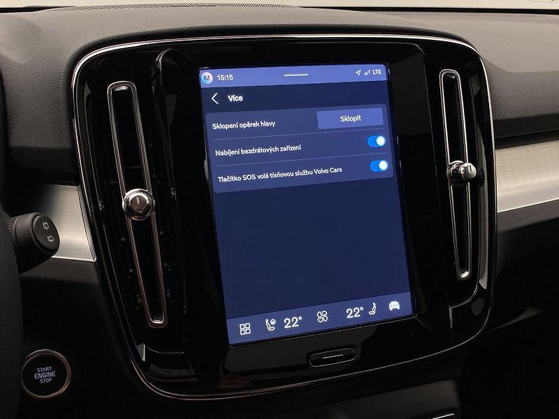 Volvo XC40 (2026) B4 AUT DARK PLUS - fotka 49 z 54