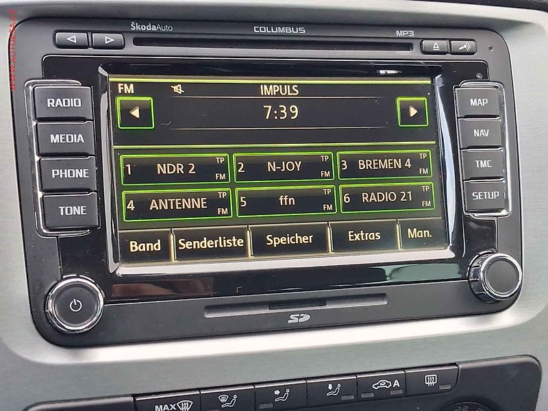 Škoda Octavia (2013) 2.0 TDi 4x4, Scout, DSG - fotka 16 z 19