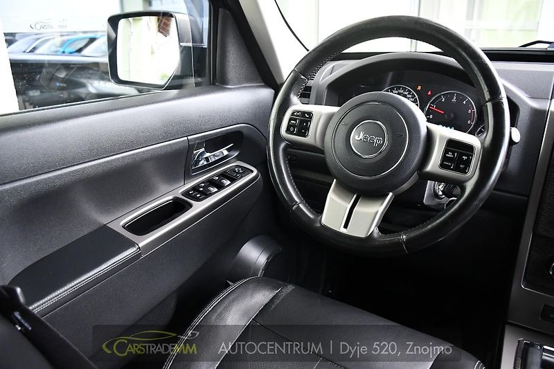 Jeep Cherokee 2.8CRD LIMITED TAŽNÉ - fotka 22 z 44