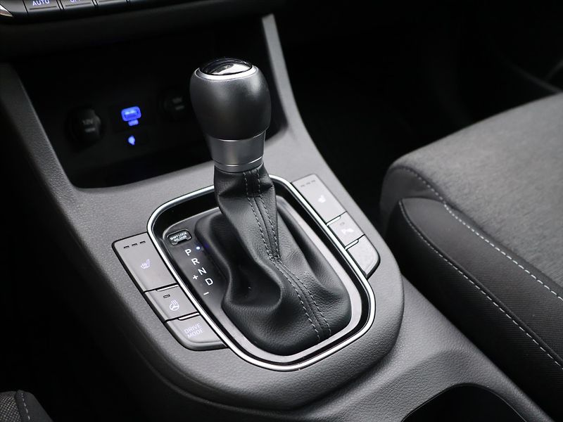 Hyundai i30 1.5 T-GDI Mild LED CZ - fotka 23 z 33