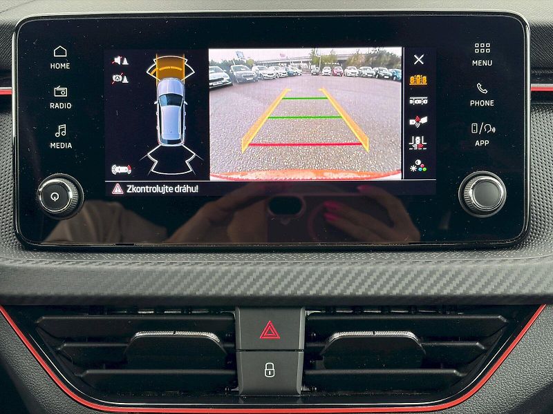 Škoda Kamiq (2025) 1.0 TSI / 85kW / MONTE CARLO - fotka 27 z 34