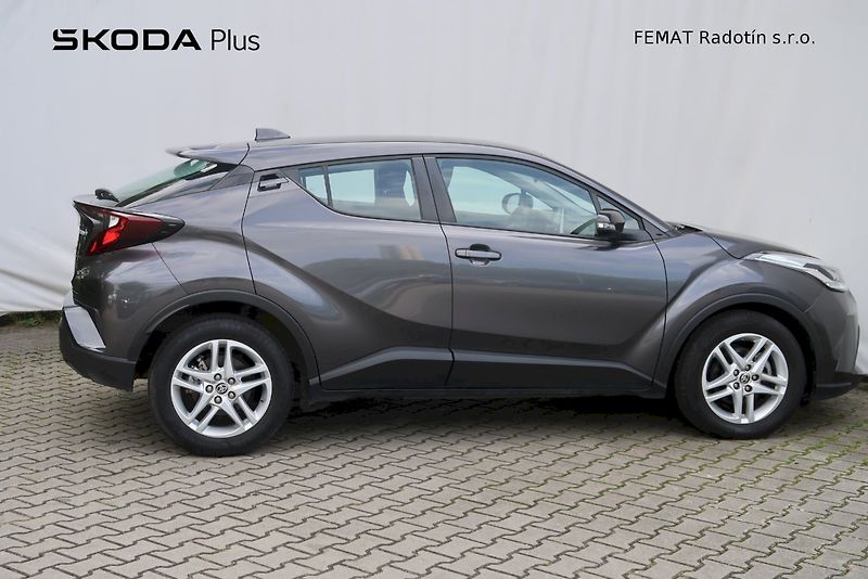 Toyota C-HR (2022) 1,8 E-CVT /90 kW COMFORT - fotka 23 z 24