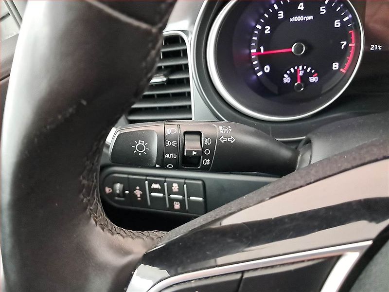 Kia Ceed (2023) Spin 1.0 T-GDI, SPIN, DPH - fotka 17 z 18