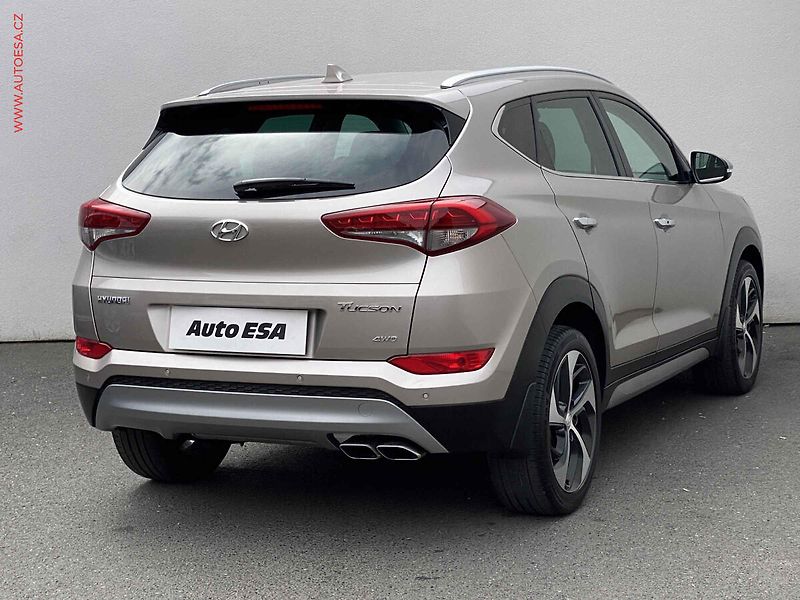 Hyundai Tucson (2018) 2.0 CRDI 4x4, ČR, AC, výhřev - fotka 4 z 19