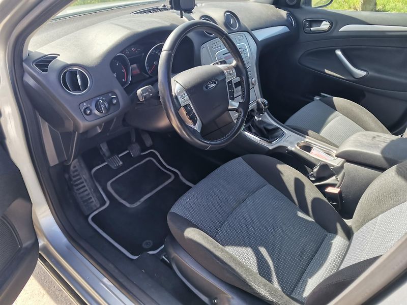 Ford Mondeo (2008) Zdarma sada zim. kol+stř.nosič - fotka 9 z 17