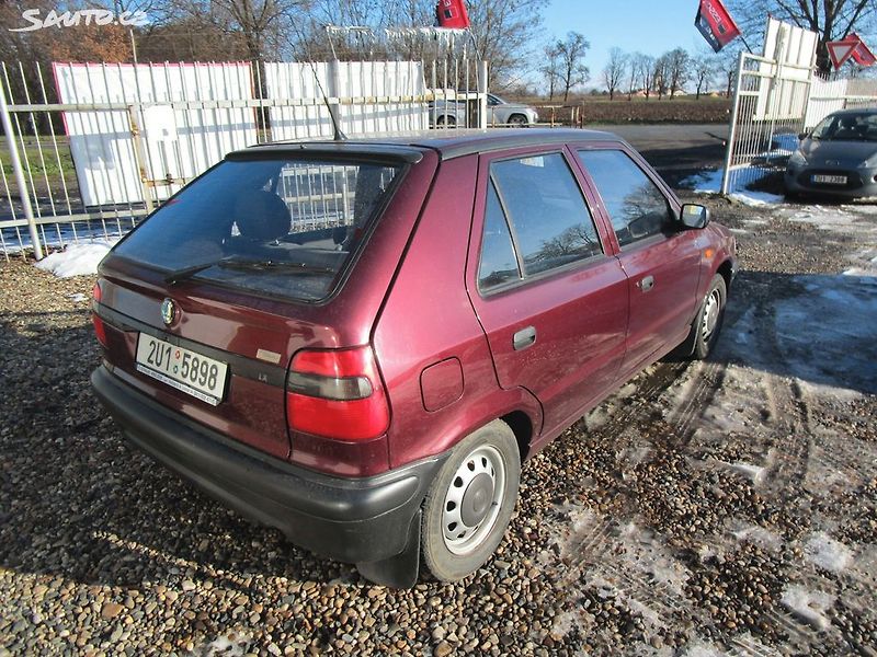 Škoda Felicia 1,3 MPI - 40KW - PĚKNÝ STAV - fotka 7 z 16