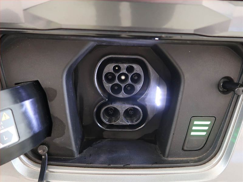 Kia Niro (2023) EV, SoH 100% - fotka 21 z 22