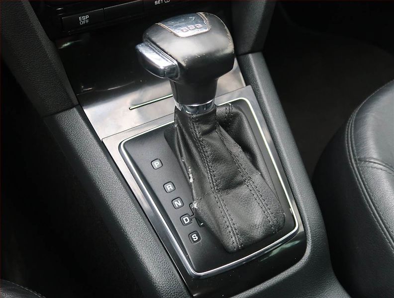 Škoda Octavia (2009) Laurin&Klement 2.0 TDI - fotka 13 z 26