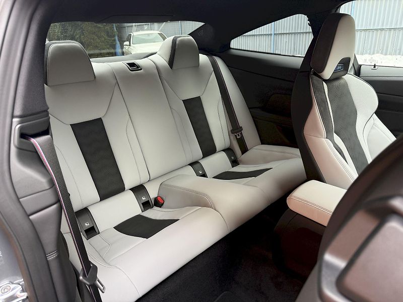 BMW M4 Competition xDrive FCL Indiv. - fotka 39 z 44