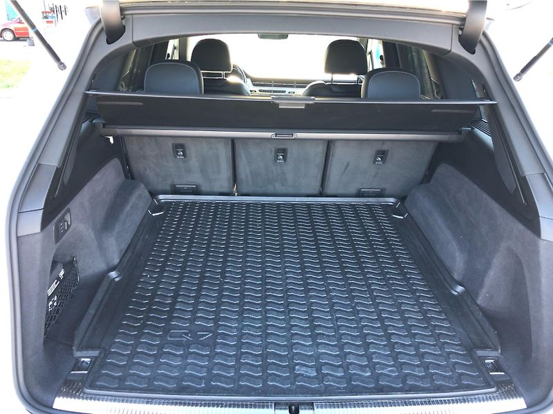 Audi Q7 3.0TDi S-LINE - fotka 13 z 30
