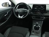Hyundai i30 (2023) Style 1.5 T-GDI MHEV, ČR,1.maj - náhled 7