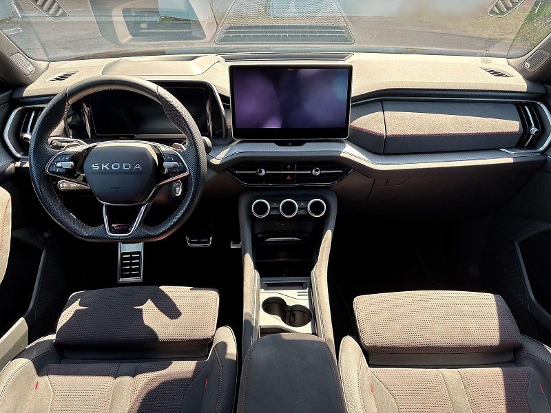 Škoda Kodiaq (2025) 2.0 TSI 4x4 DSG RS - fotka 5 z 30