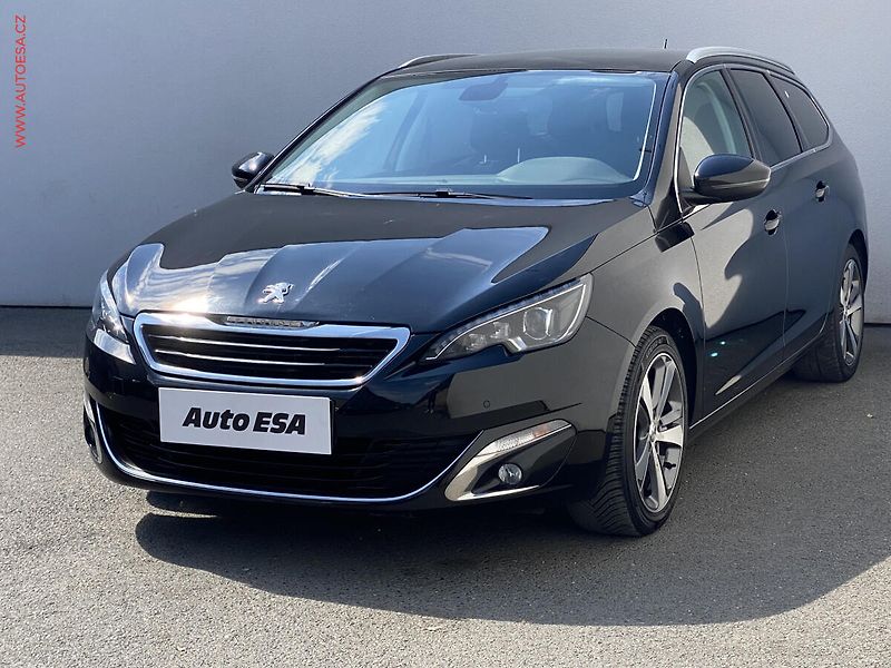 Peugeot 308 (2016) 2.0 HDi, Allure, LED, panor - fotka 3 z 19