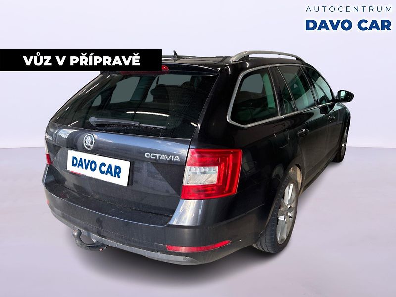 Škoda Octavia 1,6 TDI DSG Style+ LED Kůže - fotka 5 z 12