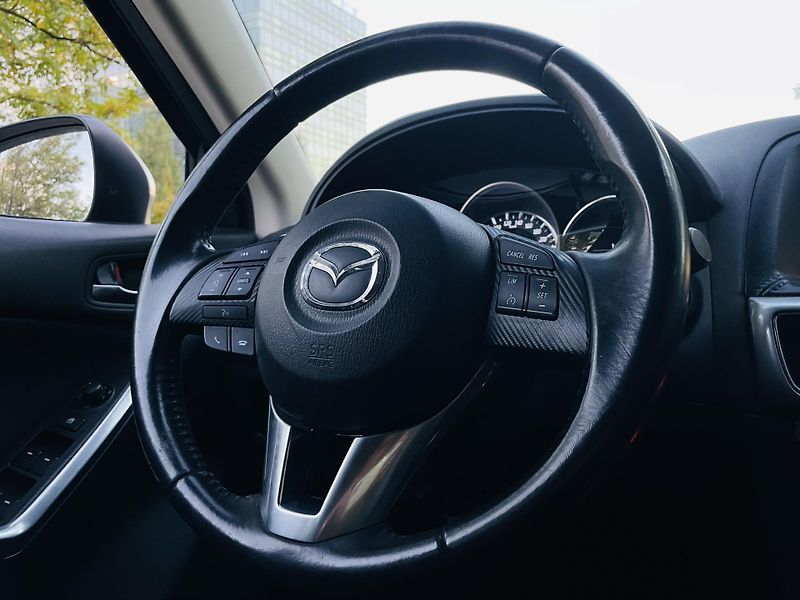 Mazda CX-5 2.0i MAN SENZORY VÝHŘEV TAŽNÉ - fotka 33 z 46