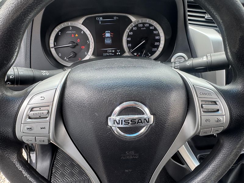 Nissan Navara (2017) 2.3DCi,4x4,TAŽNÉ,DPH - fotka 15 z 37