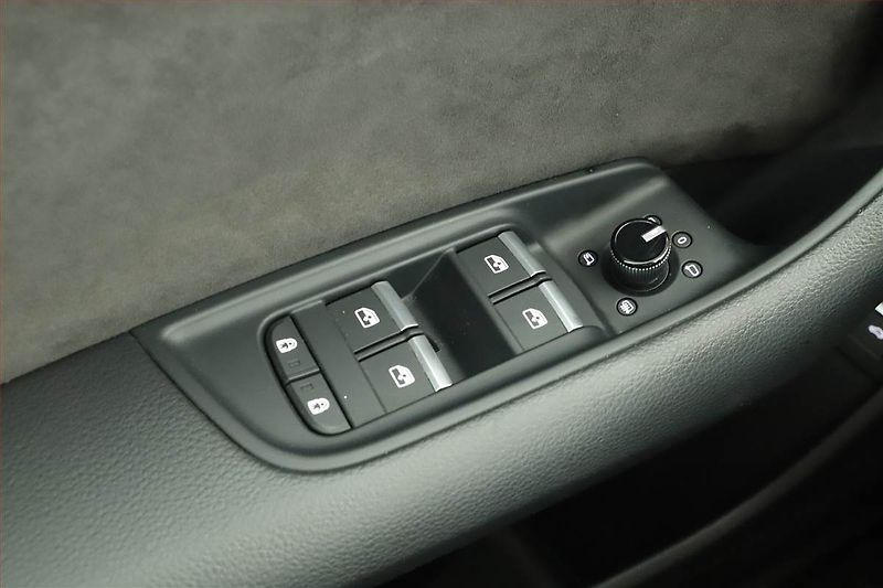 Audi Q8 (2022) 50 TDI - fotka 10 z 20