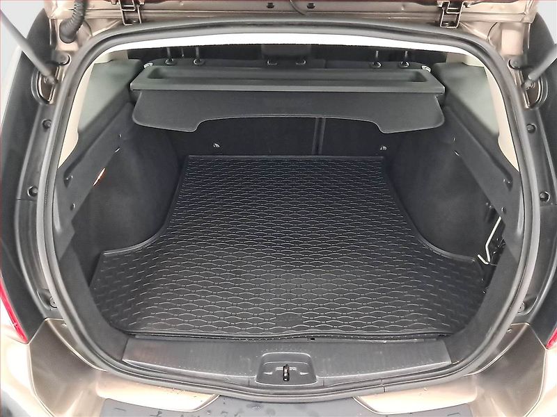 Dacia Logan (2018) 1.0 SCe, Serv.kniha - fotka 13 z 14