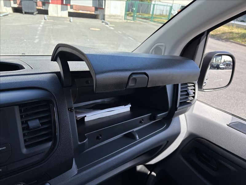Opel Vivaro 2,0 CDTI 106kW L1 - fotka 31 z 33