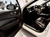 Volvo XC60 (2026) B5 PLUS BLACK + 4SERVIS/ZÁRUKA - náhled 18