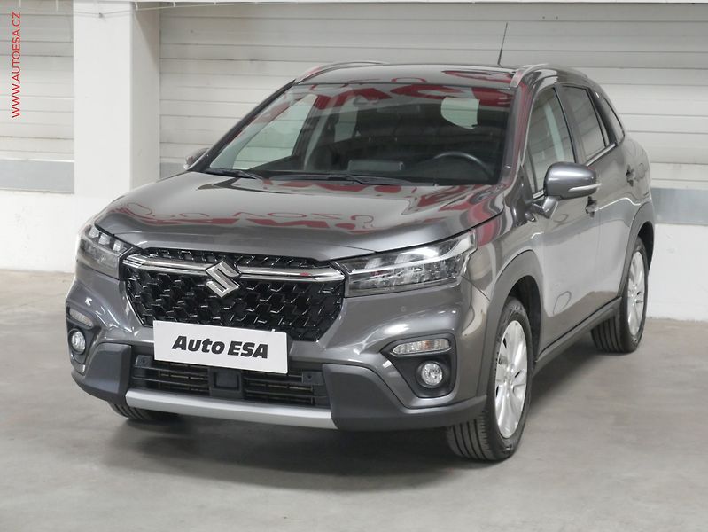Suzuki S-Cross (2024) 1.4i 4x4, 1.maj,ČR, servis - fotka 3 z 23