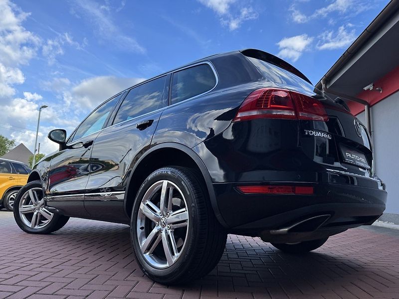 Volkswagen Touareg (2013) 3.0TDI Vzduch Navi Pano Kamera - fotka 49 z 50
