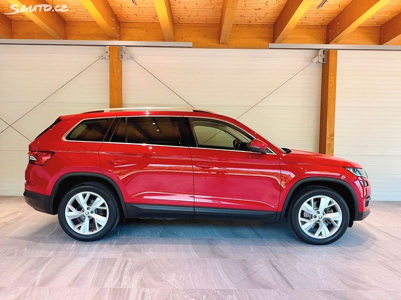 Škoda Kodiaq 2.0 TDi DSG 4x4 Style Plus - fotka 2 z 37