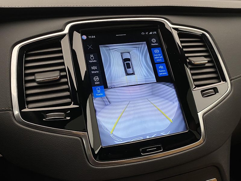 Volvo XC90 B5 AWD BRIGHT ULTRA AUT CZ 7m - fotka 60 z 66