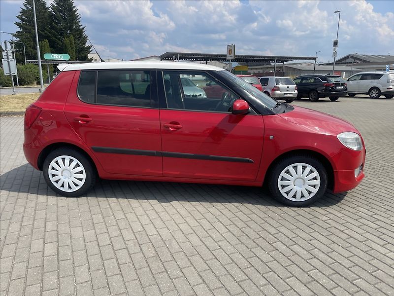 Škoda Fabia 1,6 i 77kw Sportline Klimatron - fotka 5 z 40