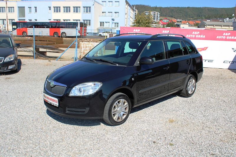 Škoda Fabia (2009) 1,4i 16V KLIMA EL.OKNA TAŽNÉ - fotka 3 z 16