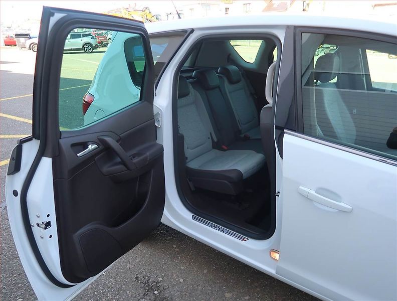 Opel Meriva (2014) 1.4 Turbo, Serv.kniha - fotka 15 z 22