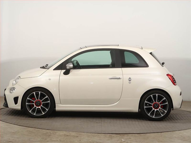 Abarth 595 (2020) Turismo, Kůže, Navi, Bi-Xenony - fotka 3 z 14