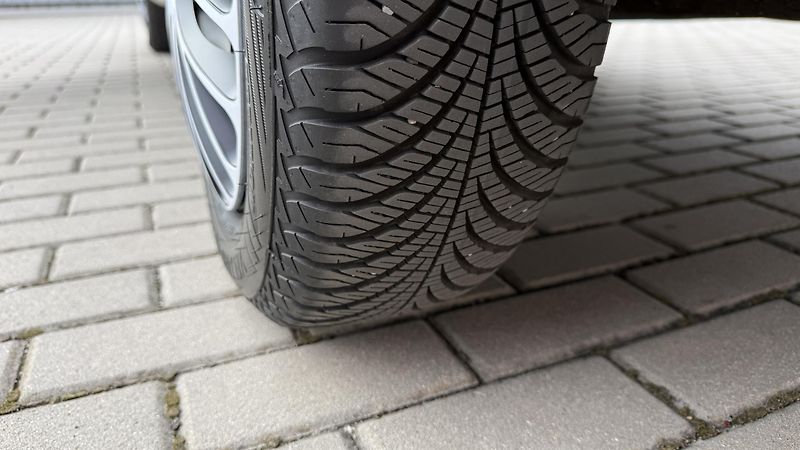 Škoda Fabia (2010) 1.4 16V*63kW*COOL-EDITION* - fotka 21 z 24