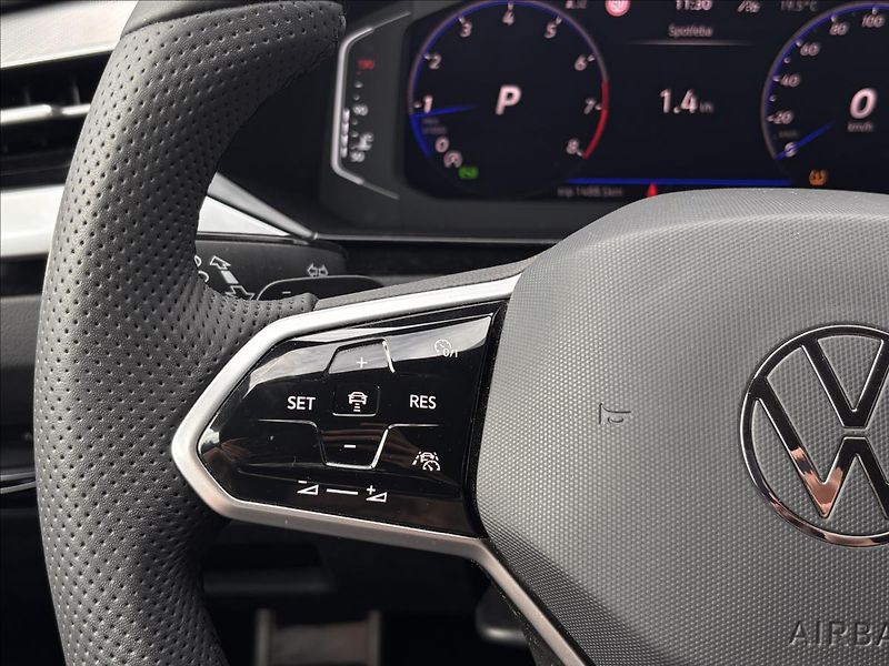 Volkswagen Arteon 2,0 TSI R-Line 206kW DSG - fotka 26 z 38